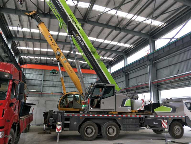 六安市高空车出租需要注意哪些安全事项？