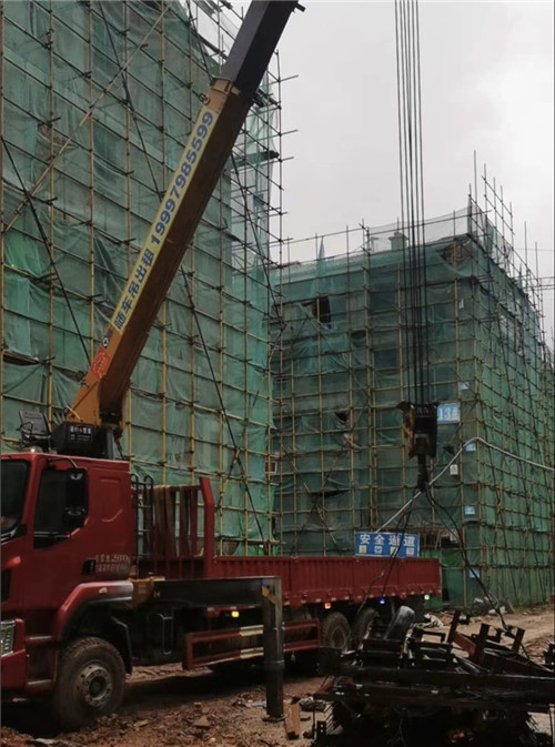 六安市“慢工细活”—— 吊车的 “微动控制” 技术